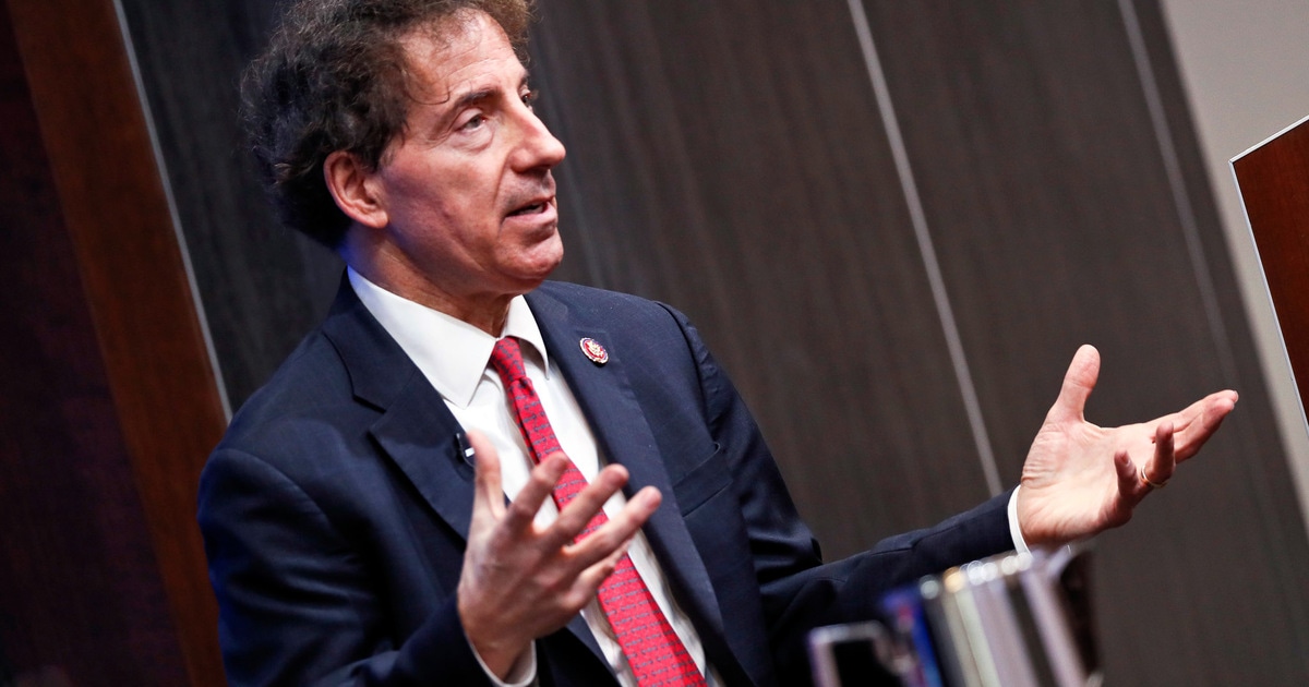 Jamie Raskin and 31 Other Congress Members Push for Meatless Meals at All Federal Facilities