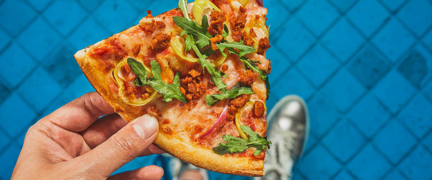 Vegan Pizza Near Me: 14 Chains That Do Delivery