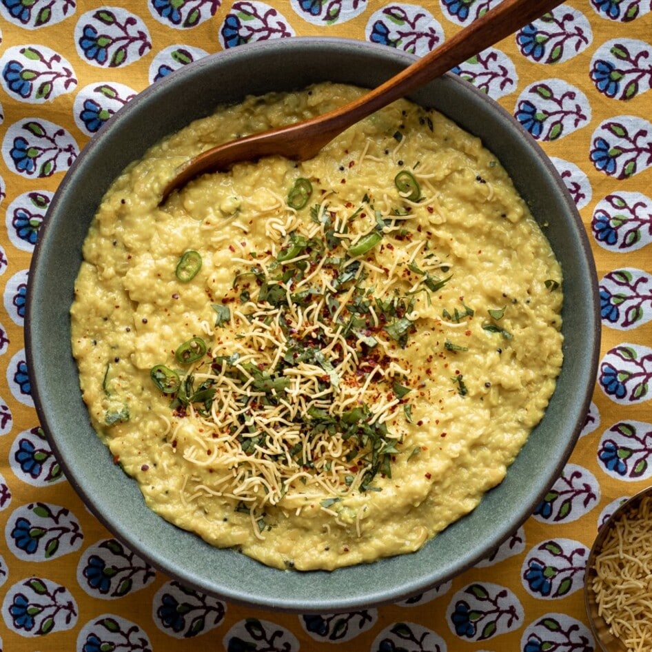 Vegan Makāi No Chevdo (Indian Sweet Corn Dish)