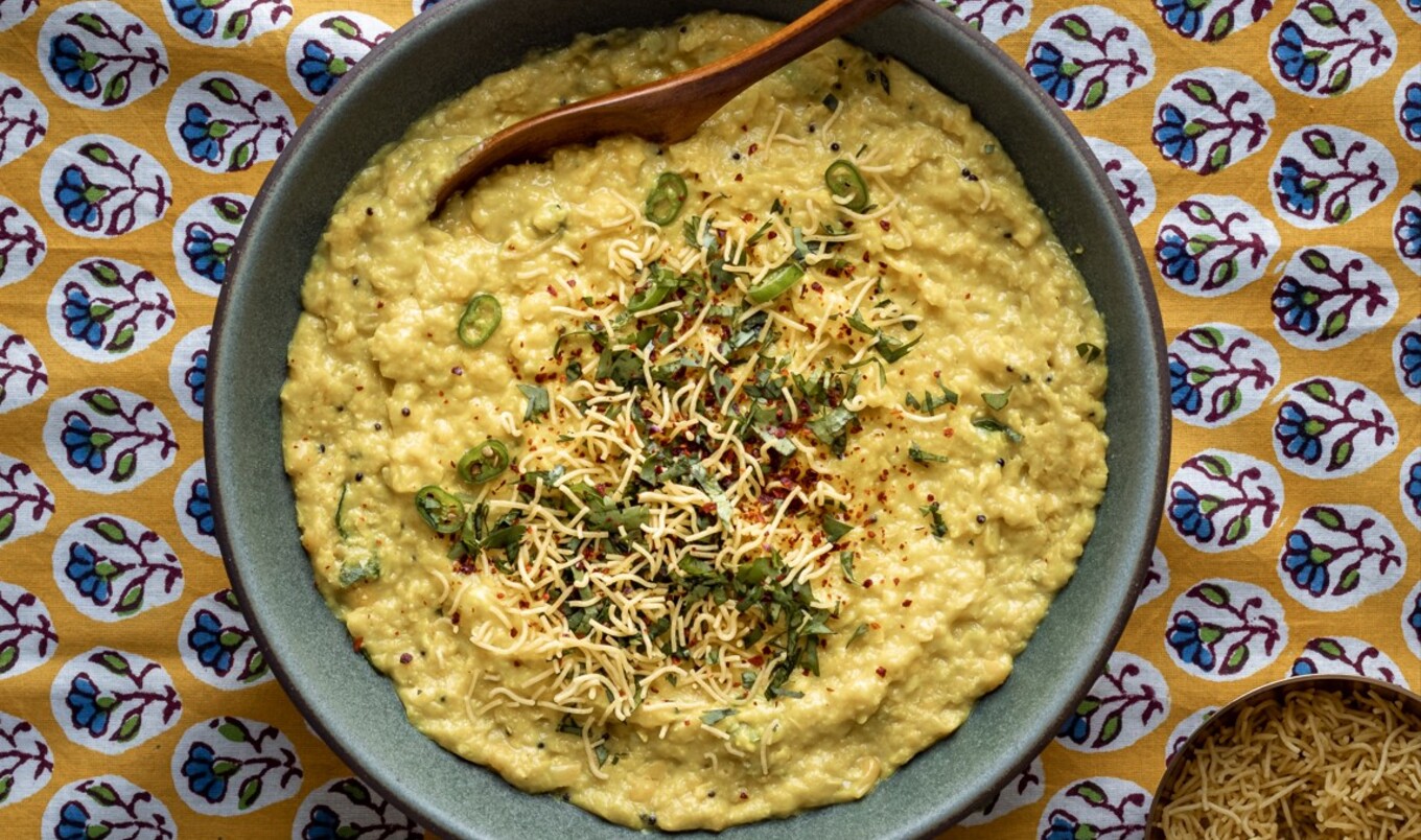 Vegan Makāi No Chevdo (Indian Sweet Corn Dish)