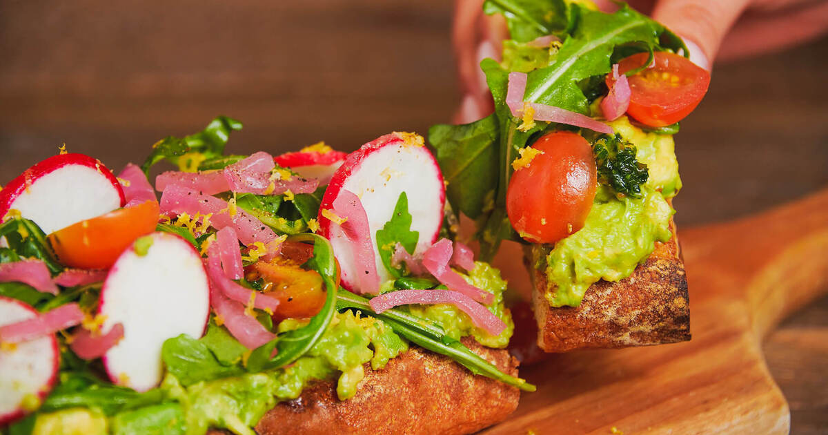 The Vegan Guide to The Cheesecake Factory VegNews