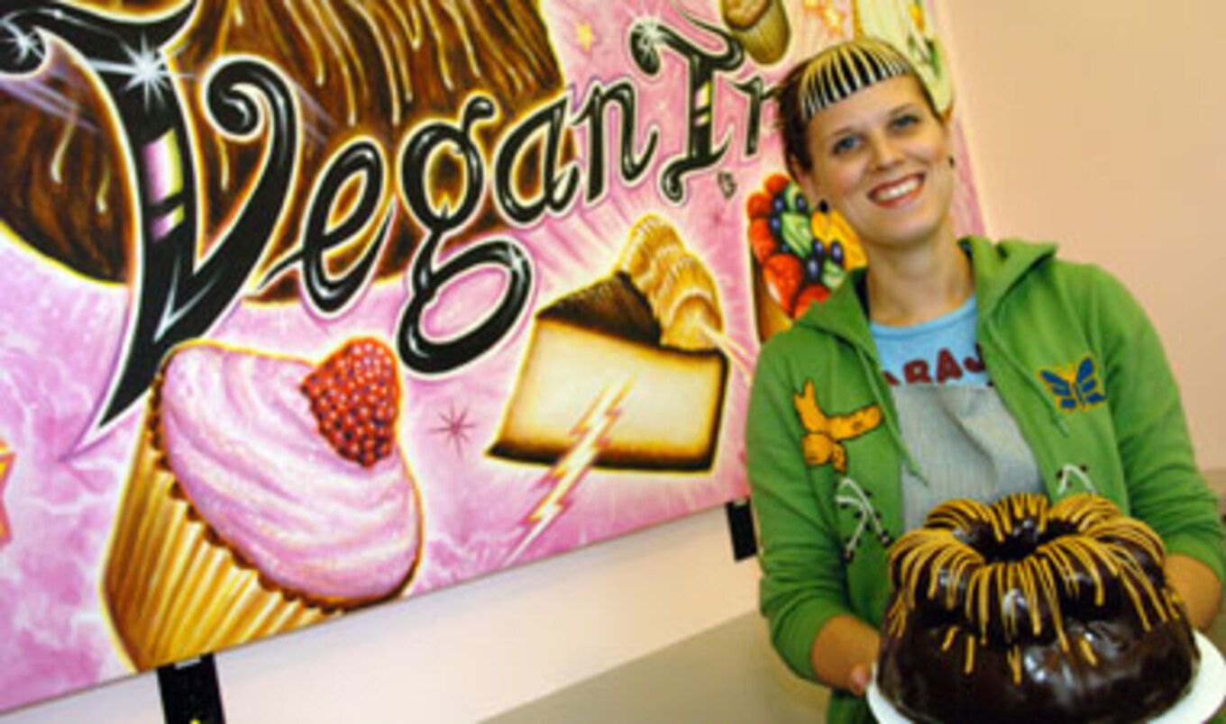 This Week's Giveaway: Peanut Butter Bomb Cake from VeganTreats