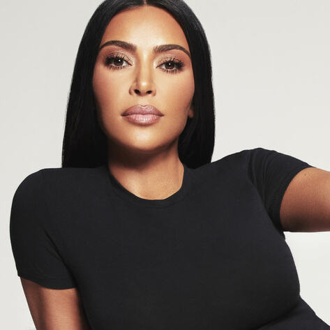 Kim Kardashian Says Her Vegan Diet Helps With Psoriasis. We Asked an RDN to Weigh In.