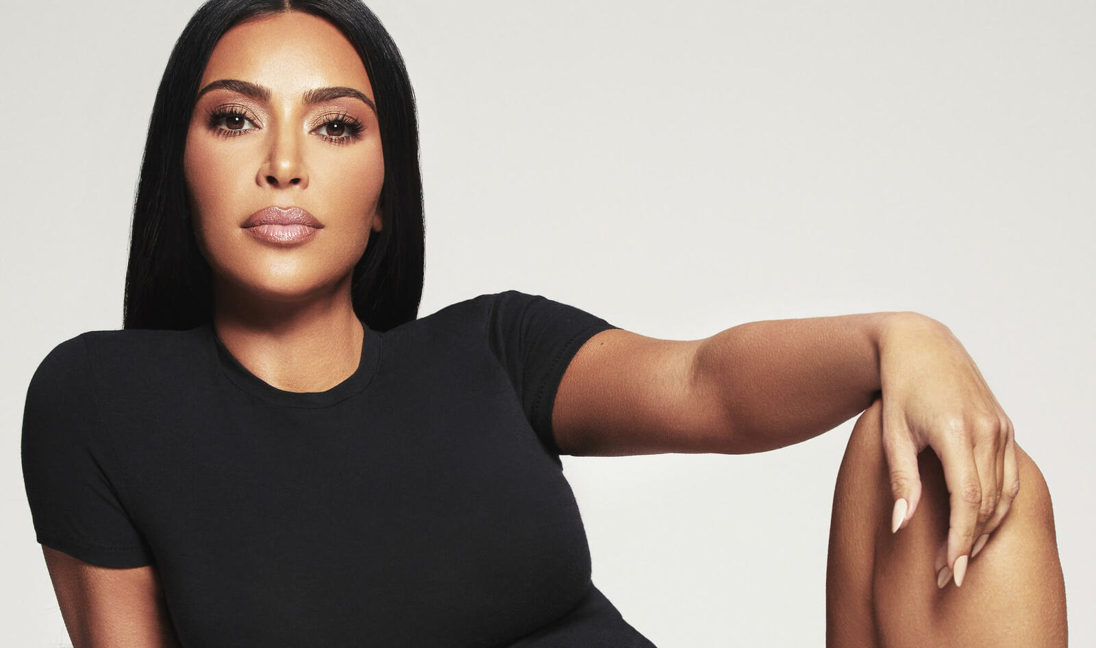 Kim Kardashian Says Her Vegan Diet Helps With Psoriasis. We Asked an RDN to Weigh In.