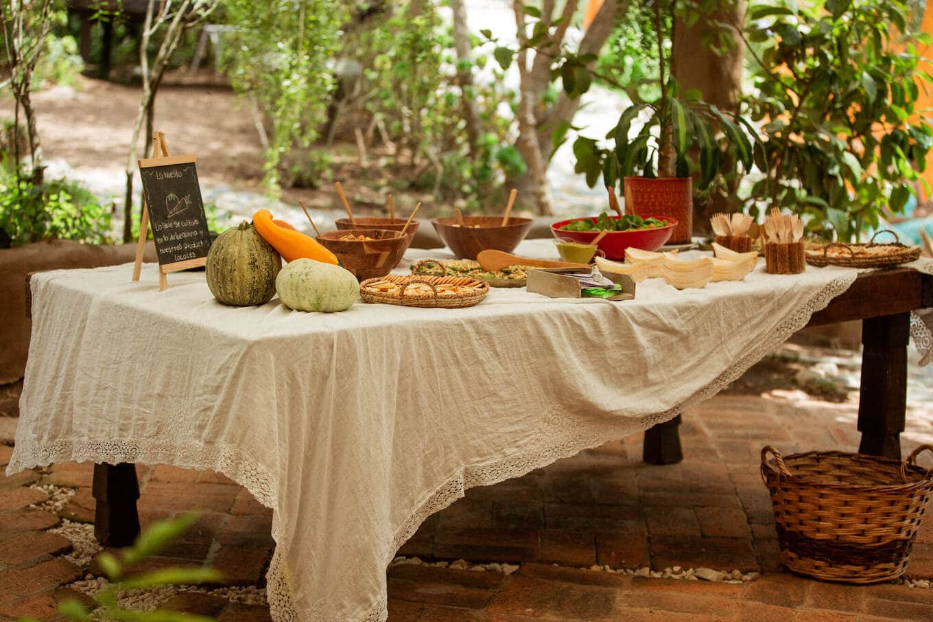 VegNews.MariaChristianWedding3