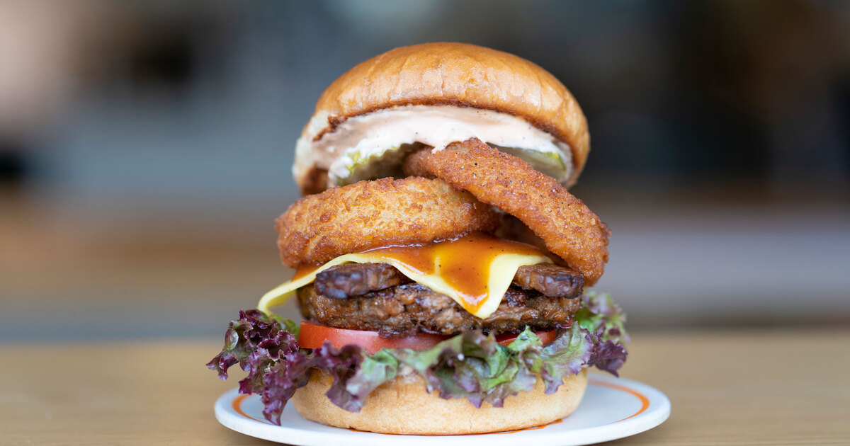 With Plans for 1,000 Vegan Restaurants, Next Level Burger Raises Million