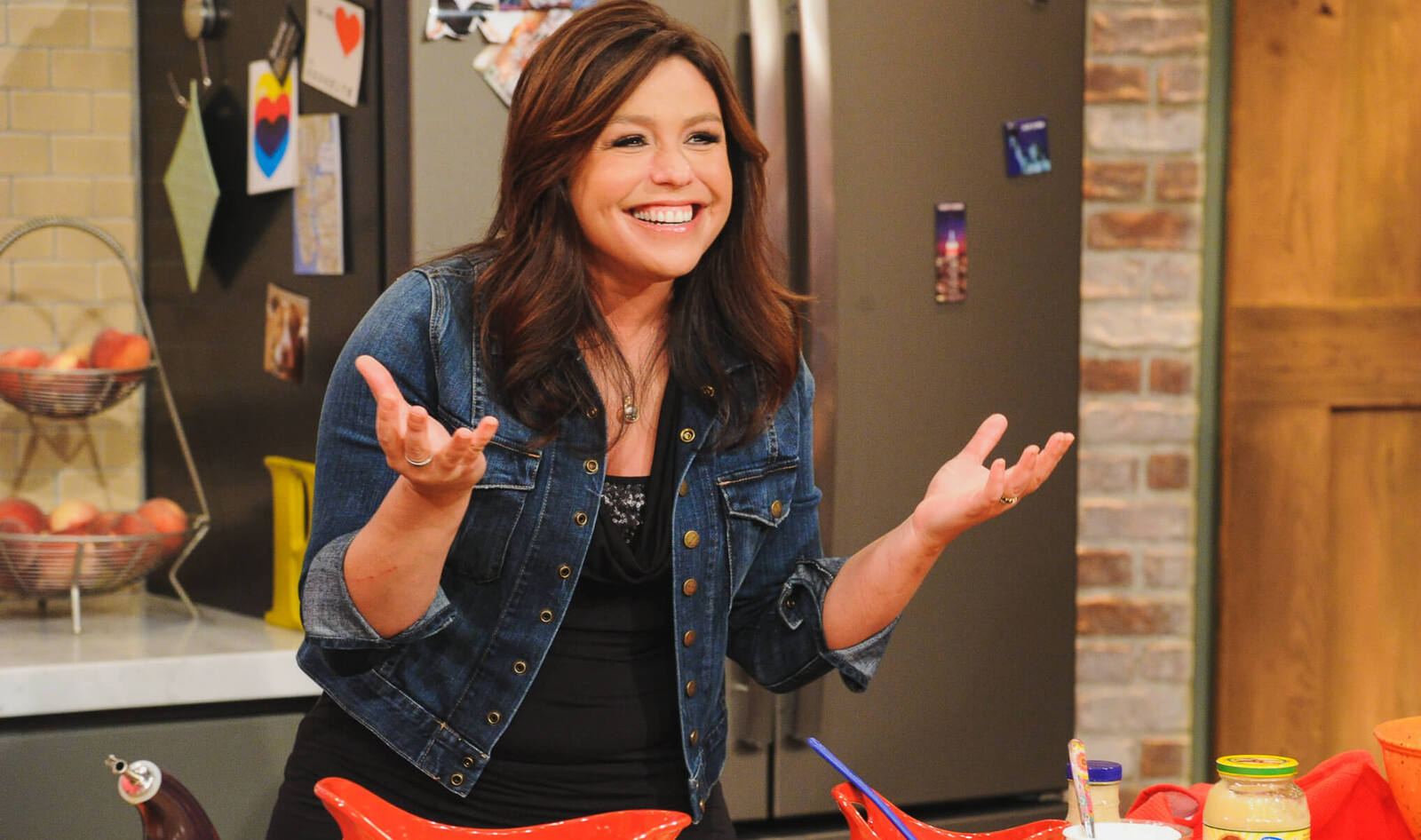 You Should Make Rachael Ray's Spicy Vegan Potato Salad Before Summer Ends