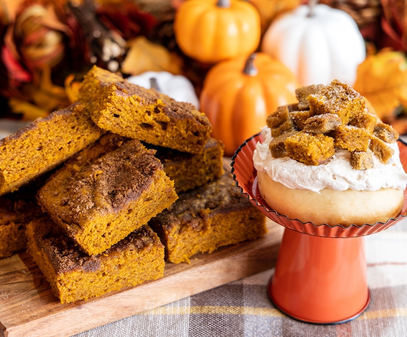 vegnews.cinnaholicPumpkin Roll and Pumpkin Bread-3