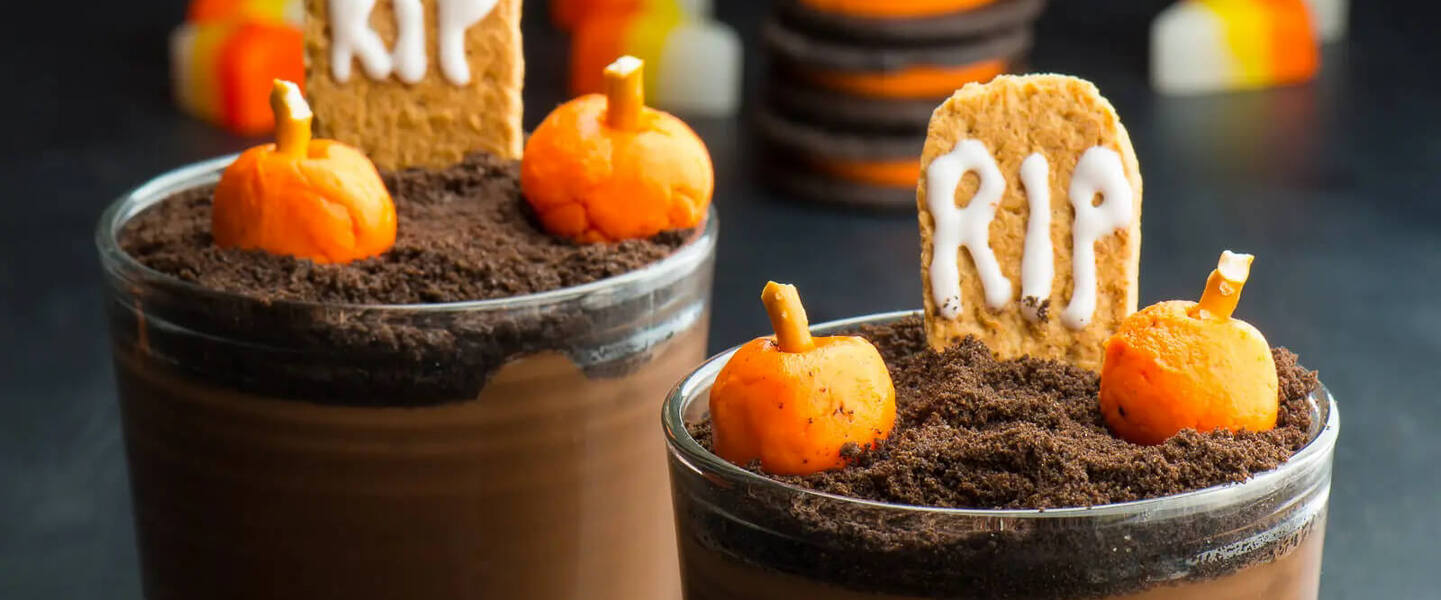 These 8 Vegan Halloween Recipes are So Good, They’re Spooky!