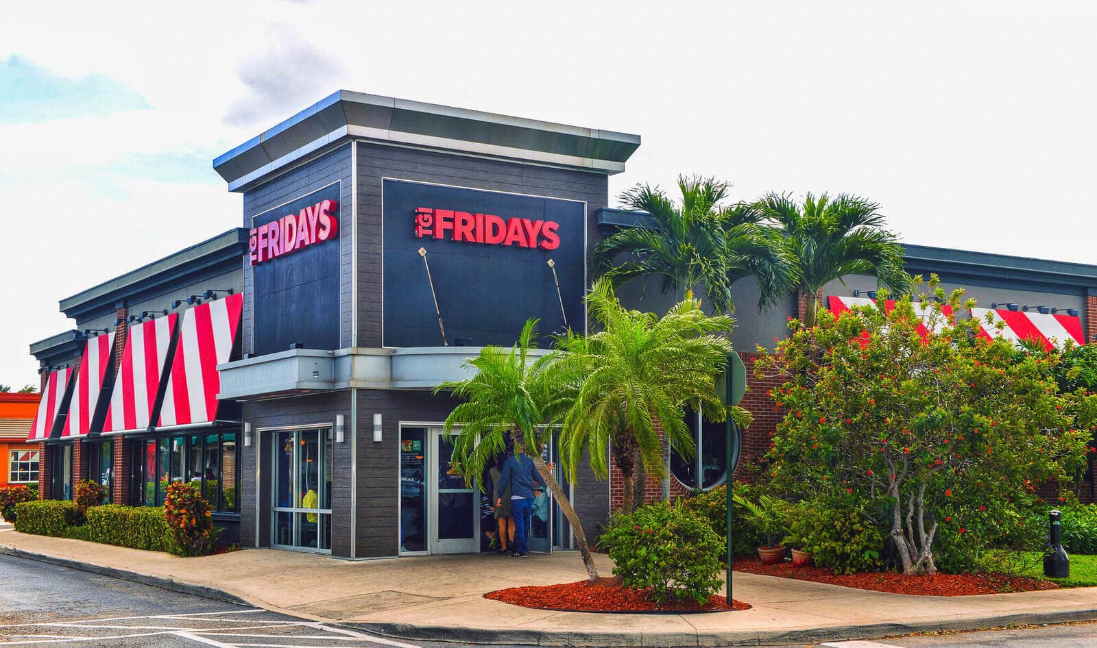 How to Eat Vegan at TGI Fridays: The Ultimate Dining Guide