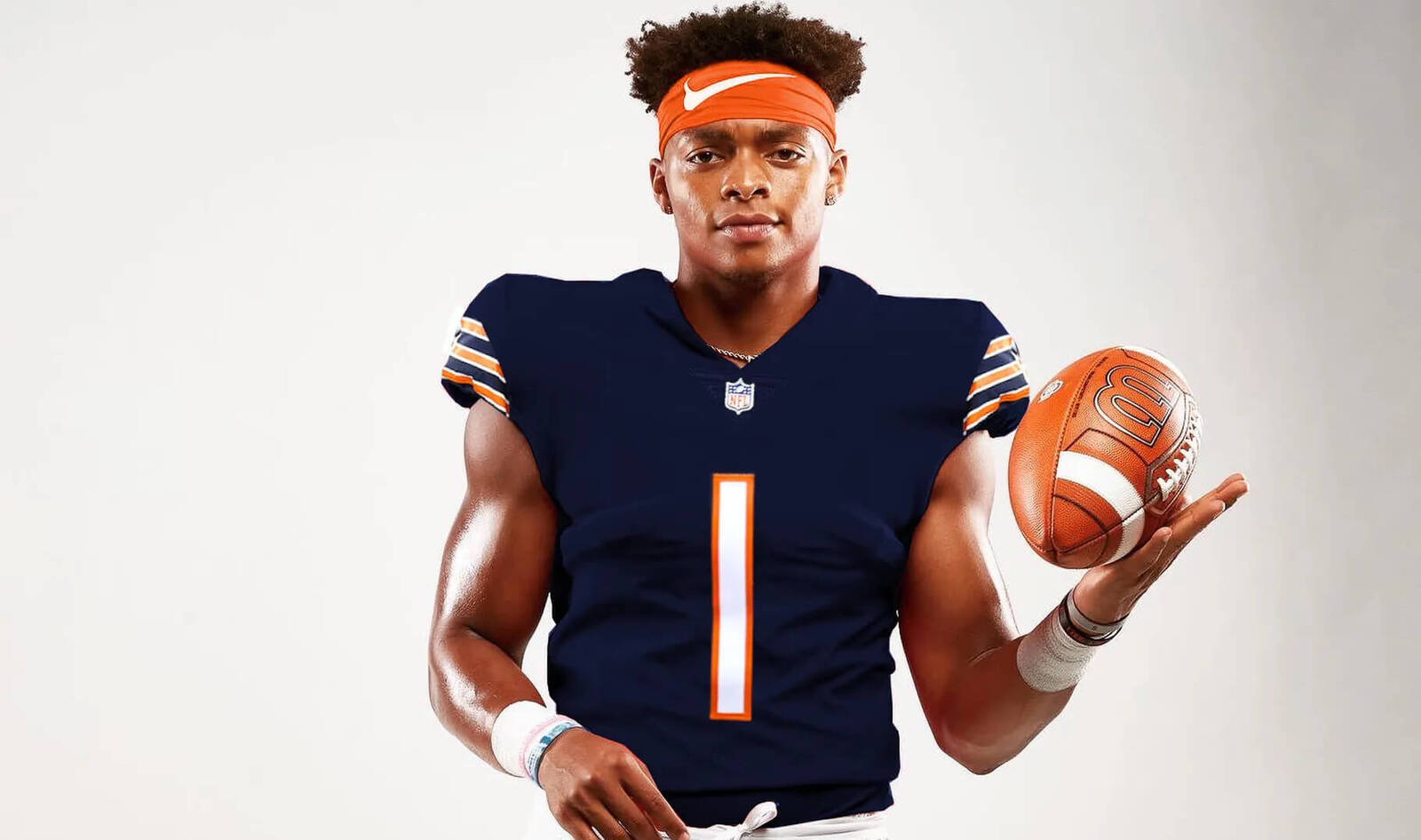 Why Chicago Bears Quarterback Justin Fields Went Vegan And Never Looked  Back