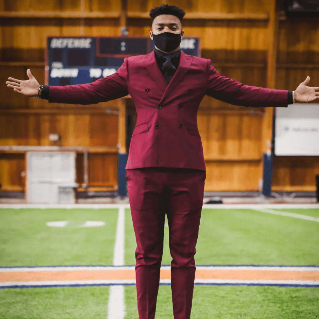 VegNews.JustinFields.ChicagoBears2