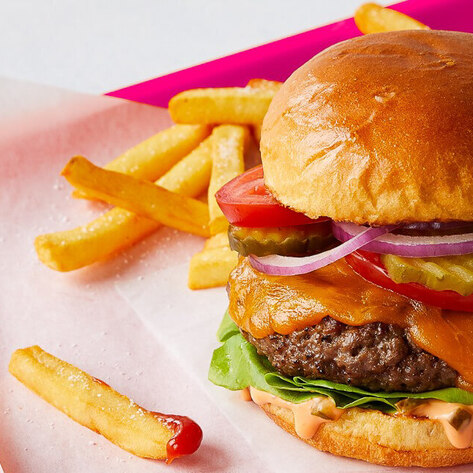 Seattle’s Climate Pledge Arena Gets More Sustainable With Impossible Burgers and Meatless Subs 