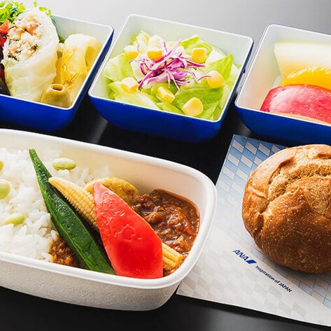 5 Airlines Respond to Demand for Vegan Food with New In-Flight Options