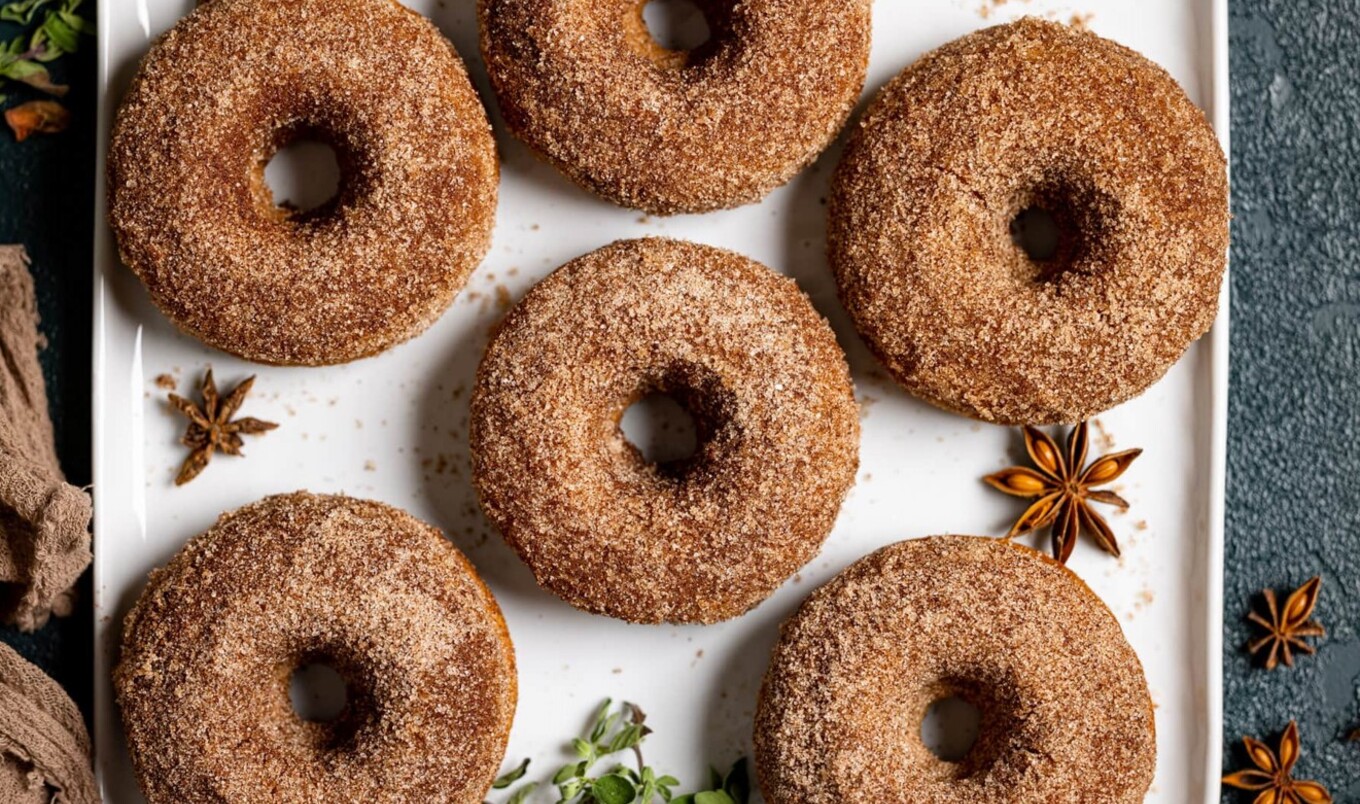 Vegan Baked Apple Cider Doughnuts