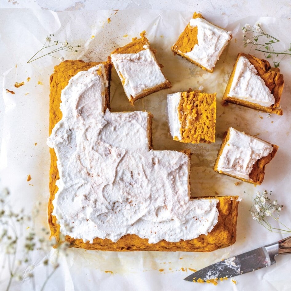 Vegan Chai Pumpkin Cake With Cream Cheese Frosting