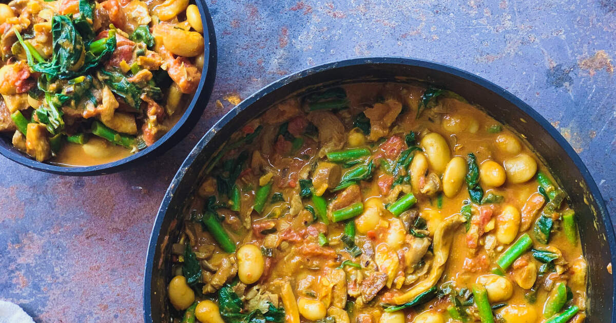 13 Vegan Fall Soup Recipes: From Tomato to Mexican Pozole - Vimarsana News
