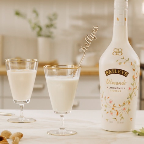 Does Baileys Have Dairy? Plus, The Best Vegan Liqueur Brands and Recipes&nbsp;