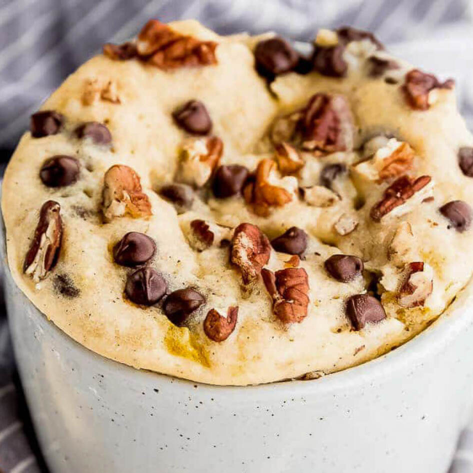 8 Microwaveable Vegan Mug Cakes: From Funfetti to Red Velvet