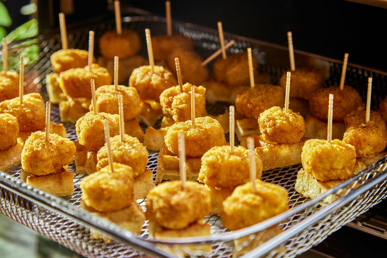 VegNews.VeganPopcornChicken.BeyondMeat