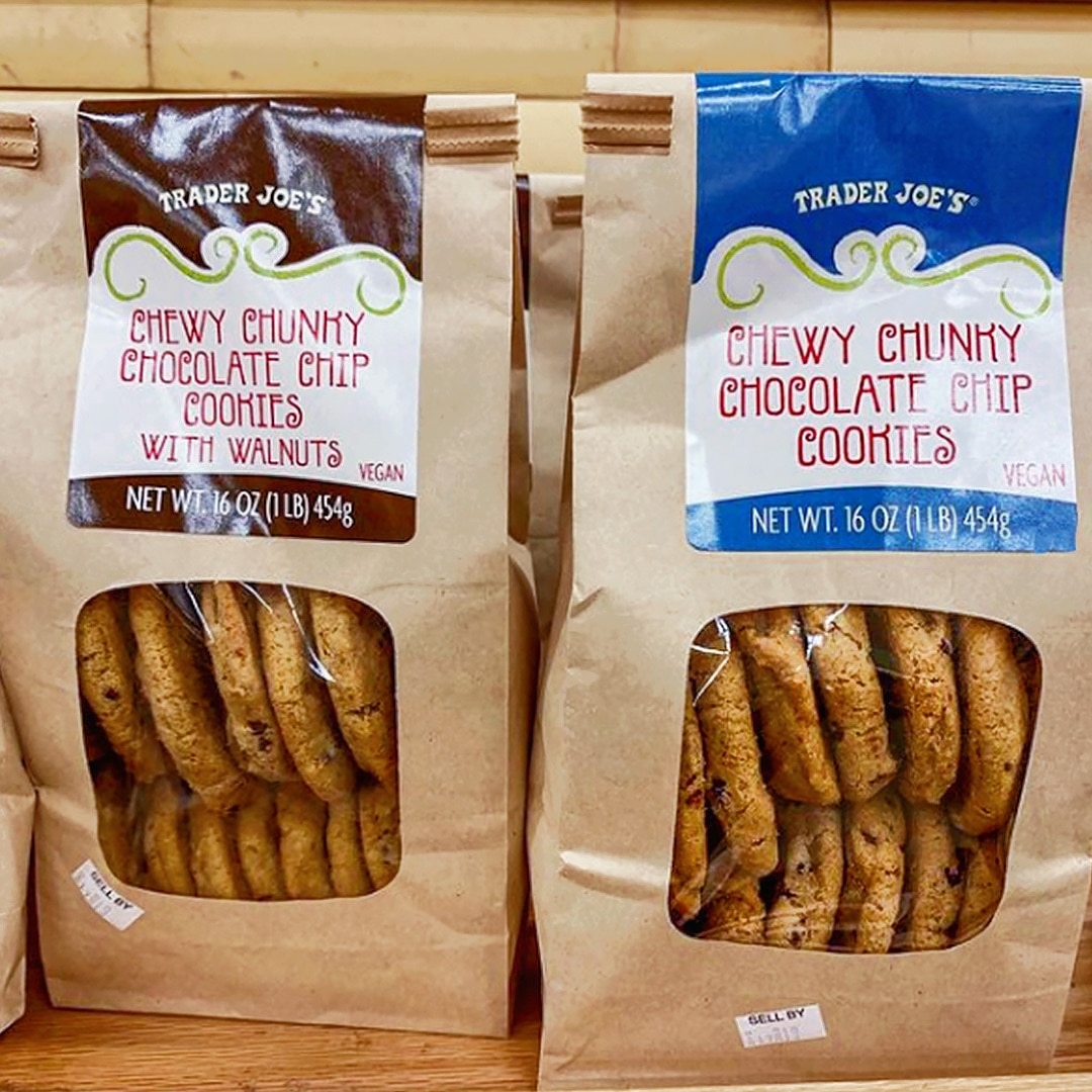 VegNews.TraderJoes.ChocolateChipCookies1