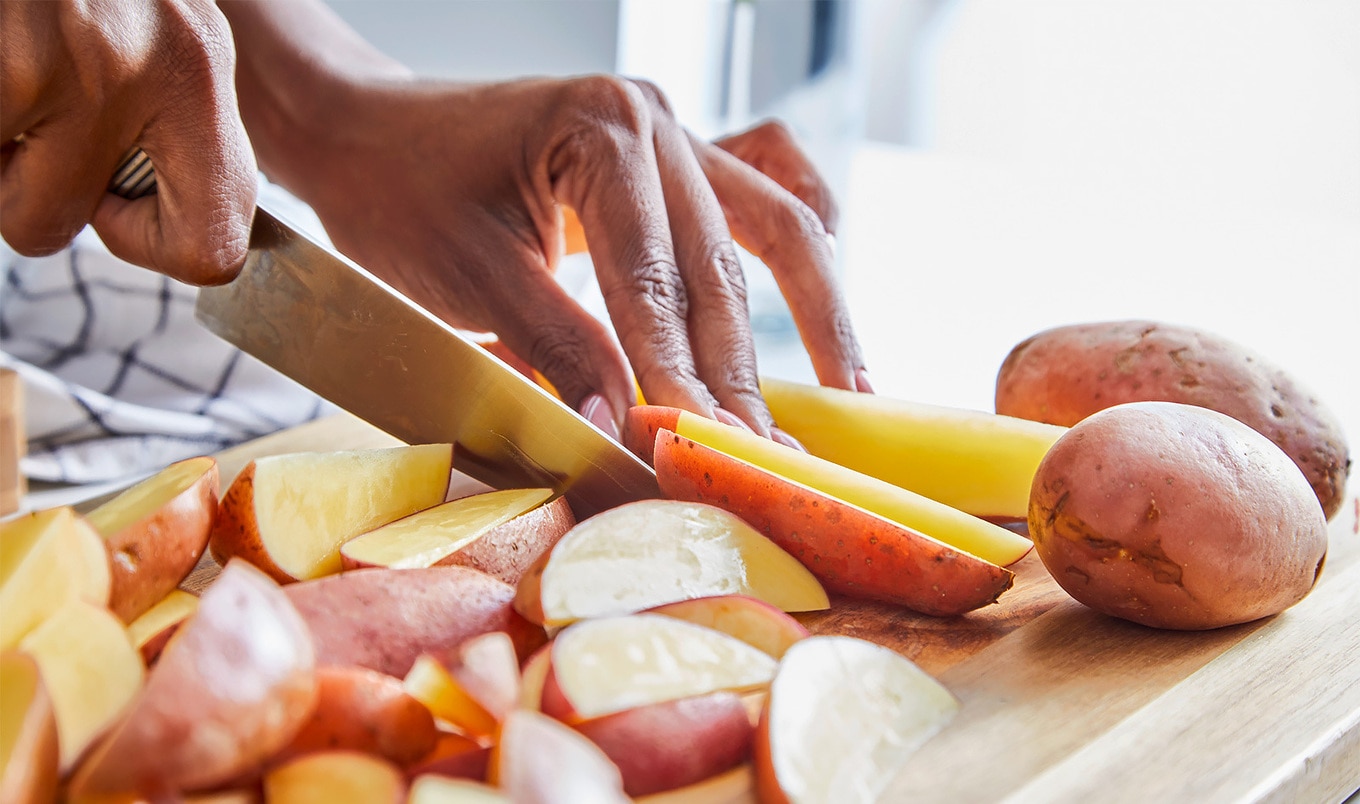 VegNews.BeansPotatoes.Weightloss.iStock