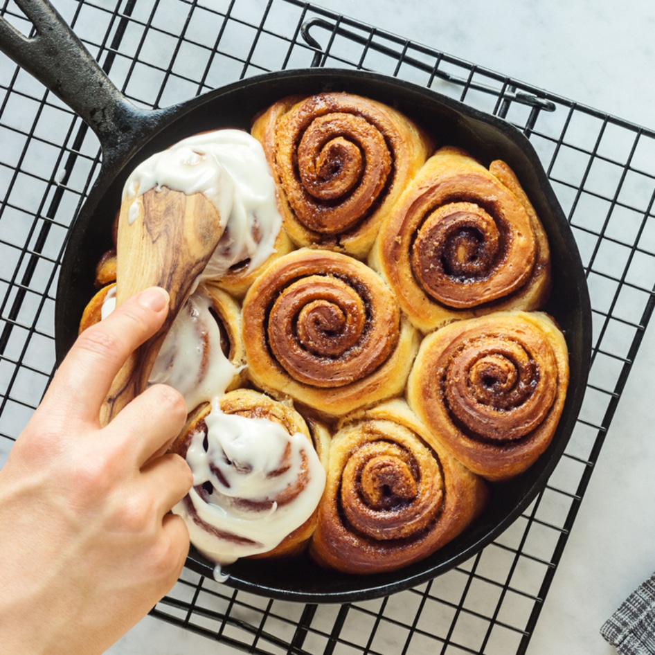 7 Essential Cast Iron Skillets for Non-Toxic Home Cooking