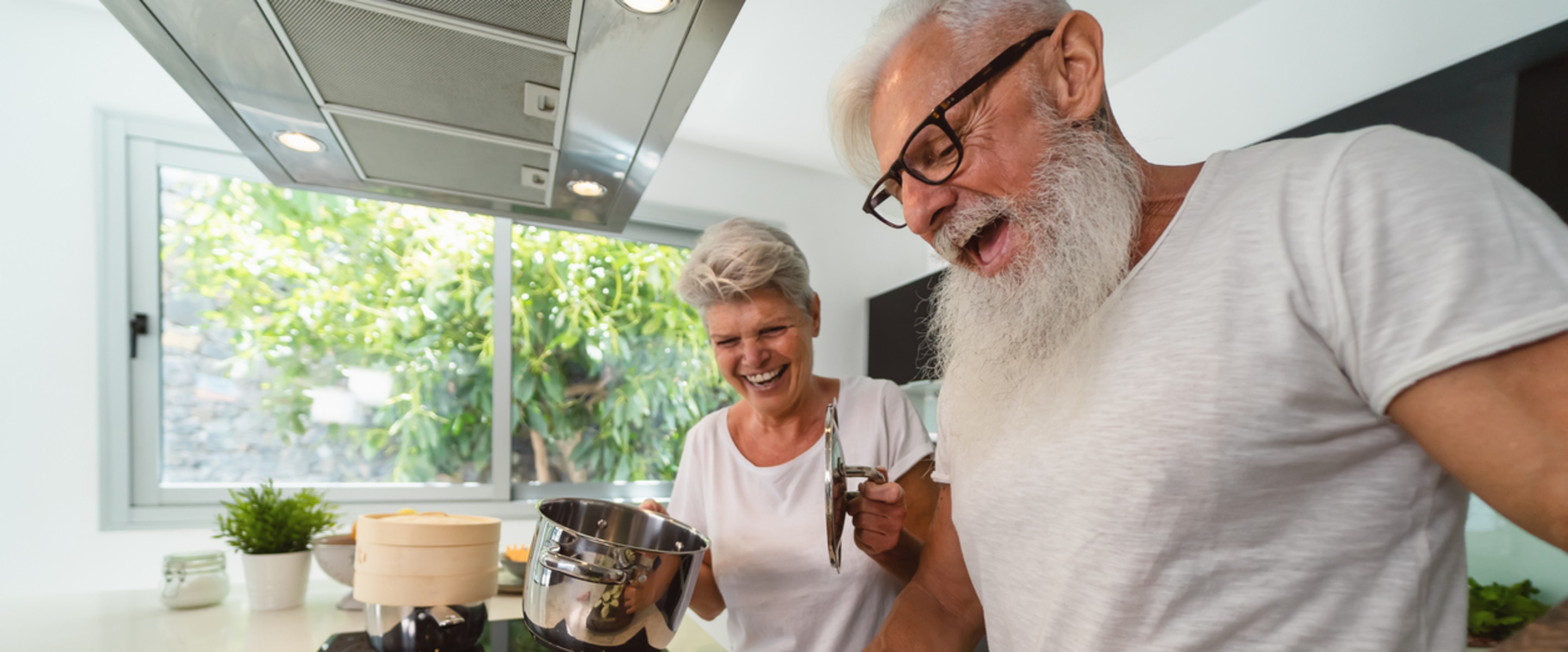 Can a Vegan Diet Help Crohn's Disease? We Asked the Experts