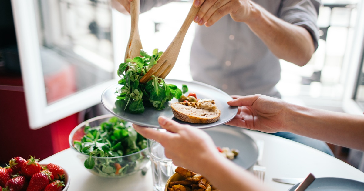A Plant-Based Diet Reduces Sleep Apnea Risk by 19 Percent, Study Finds: “These Are Key Factors” A Plant-Based Diet Reduces Sleep Apnea Risk by 19 Percent, Study Finds: “These Are Key Factors”