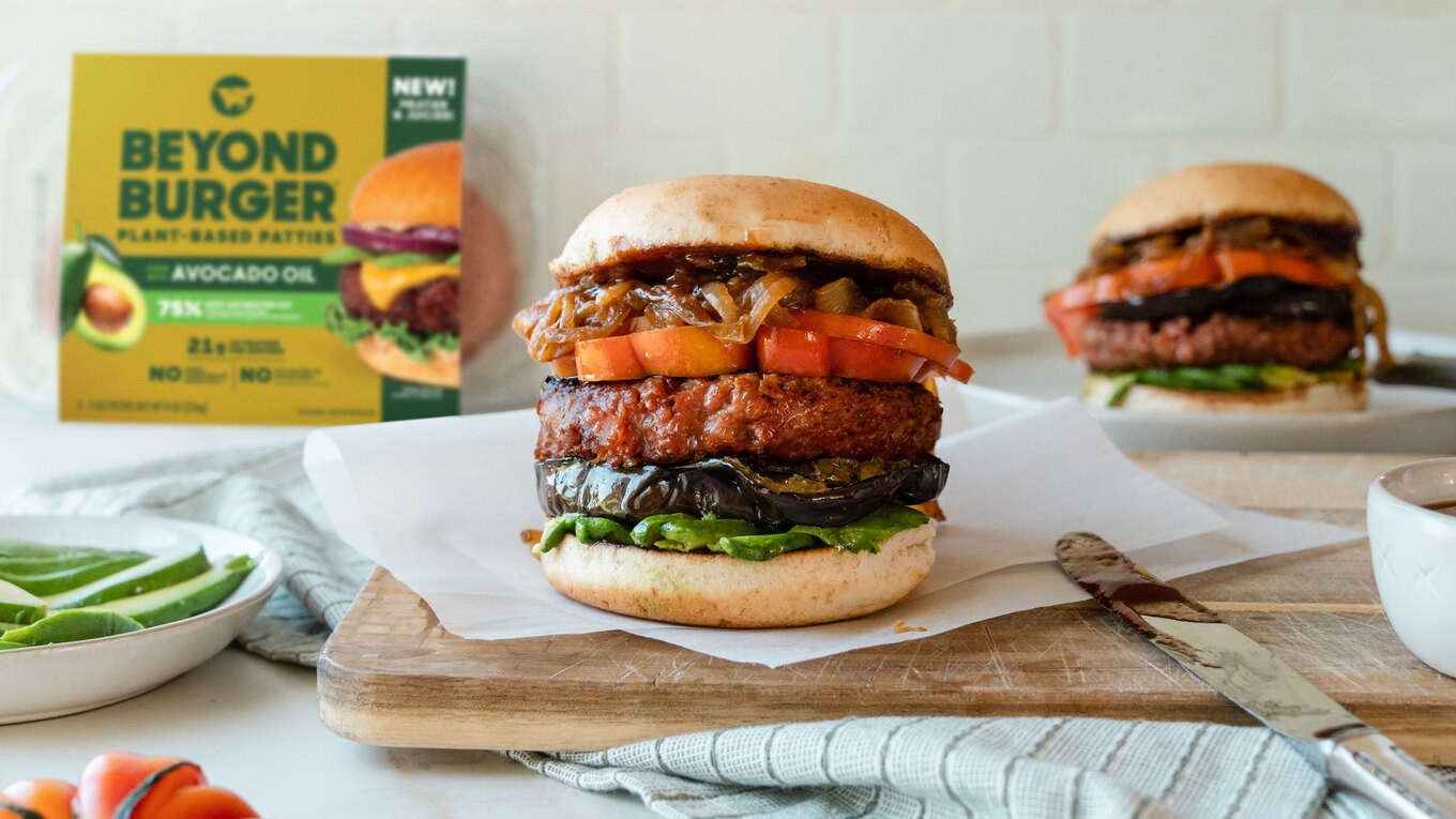 VegNews.BeyondBurger7.BeyondMeat