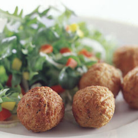 VegNews.FalafelMeatballs