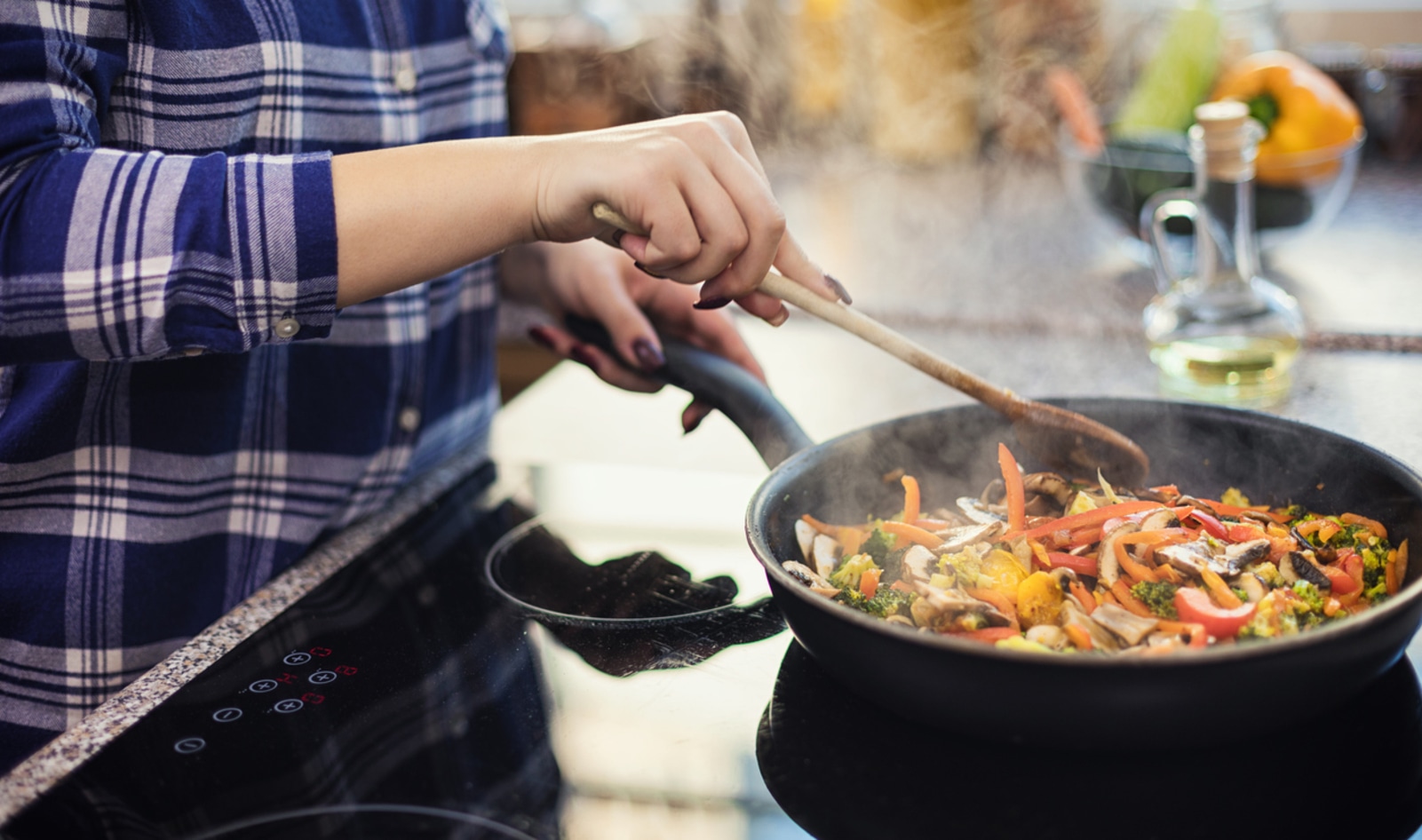 Can Cooking With Cast Iron Really Increase Your Iron Levels? | VegNews