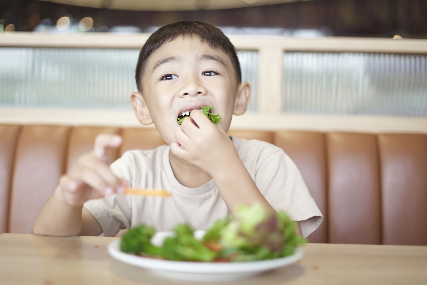 VegNews.KidsVegetables.Getty