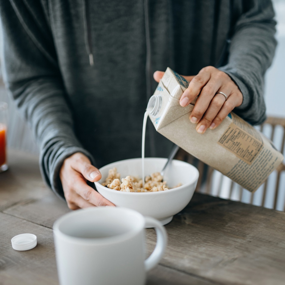 TikTok Is Warning People Off of Oat Milk Because It's "High-Glycemic," But How Worried Should We Actually Be?