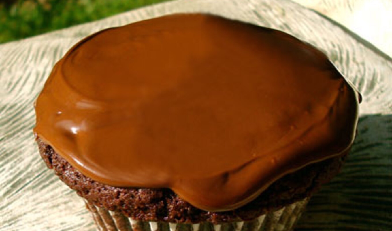 Kid-Friendly Chocolate Chip Cupcakes With Chocolate Frosting