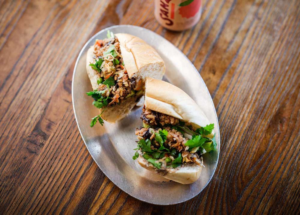 Mama-Đút-Sandwich