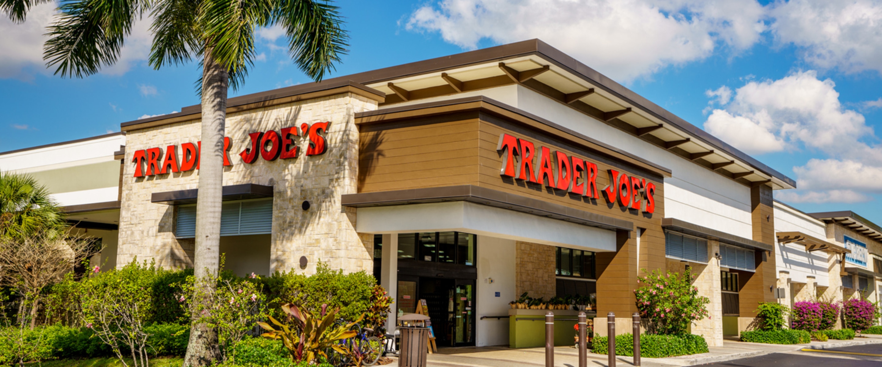 The Real Reason You Love Trader Joe’s Isn't What You Think