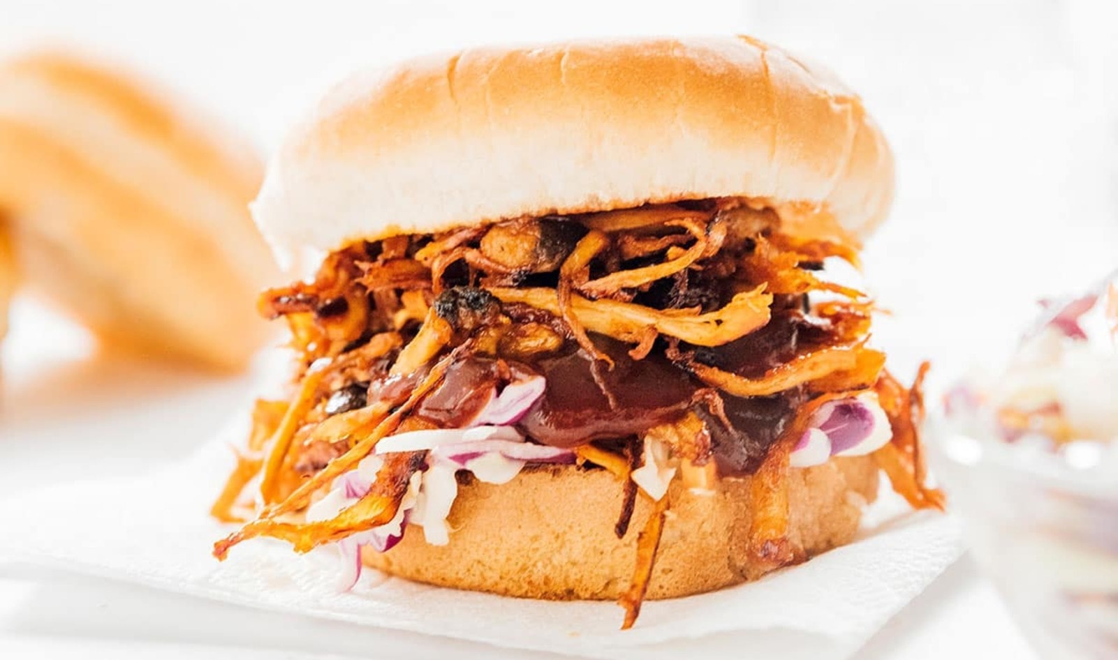You Won’t Even Notice There’s No Meat in These Vegan Pulled Pork Sandwiches