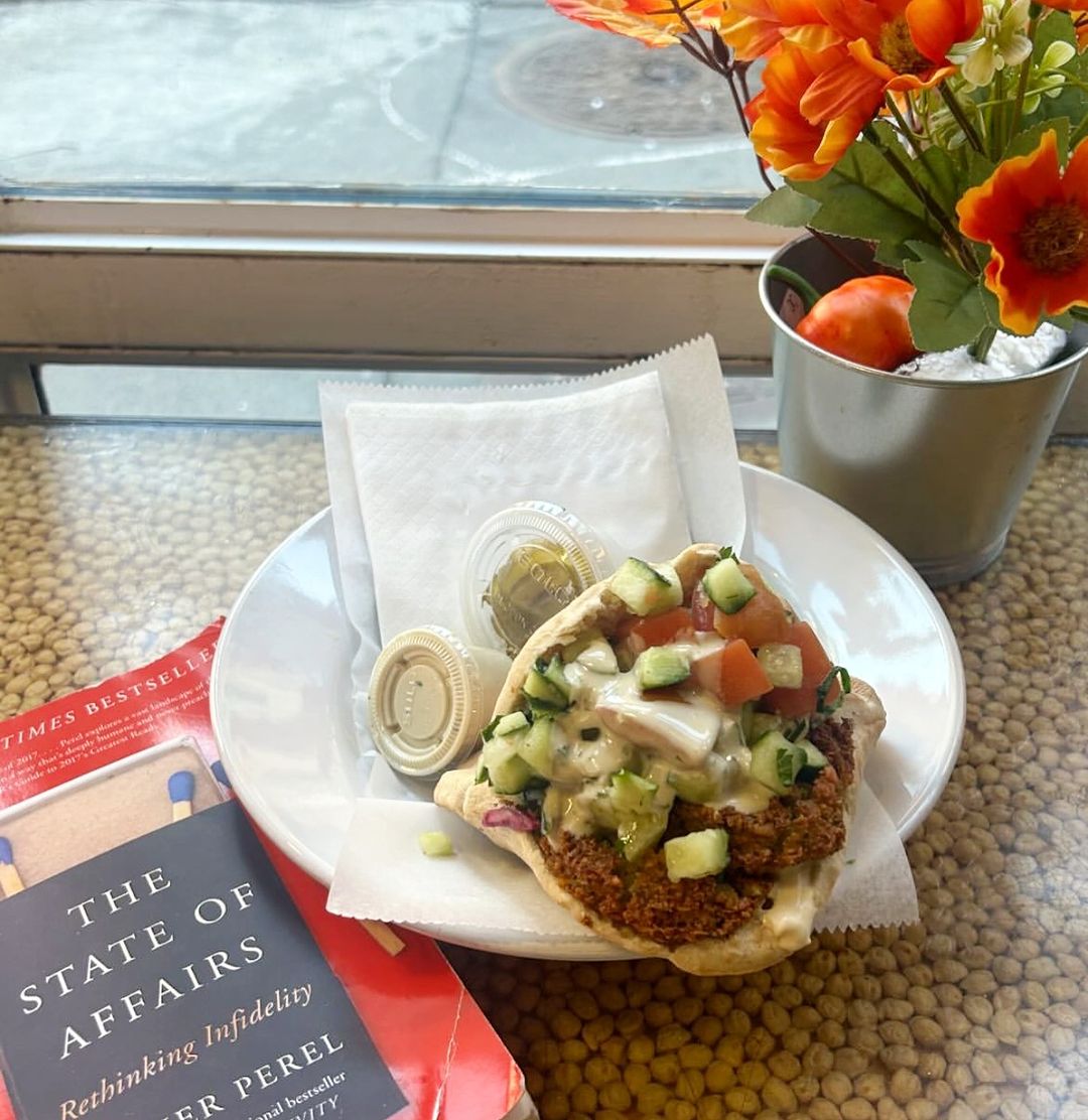 falafel pita
