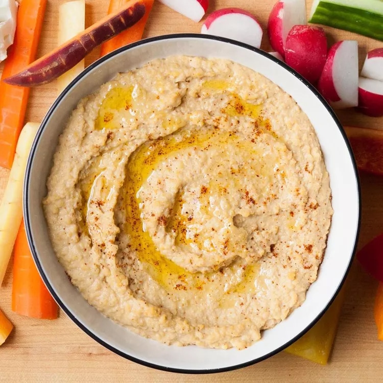 Garlic-Hummus