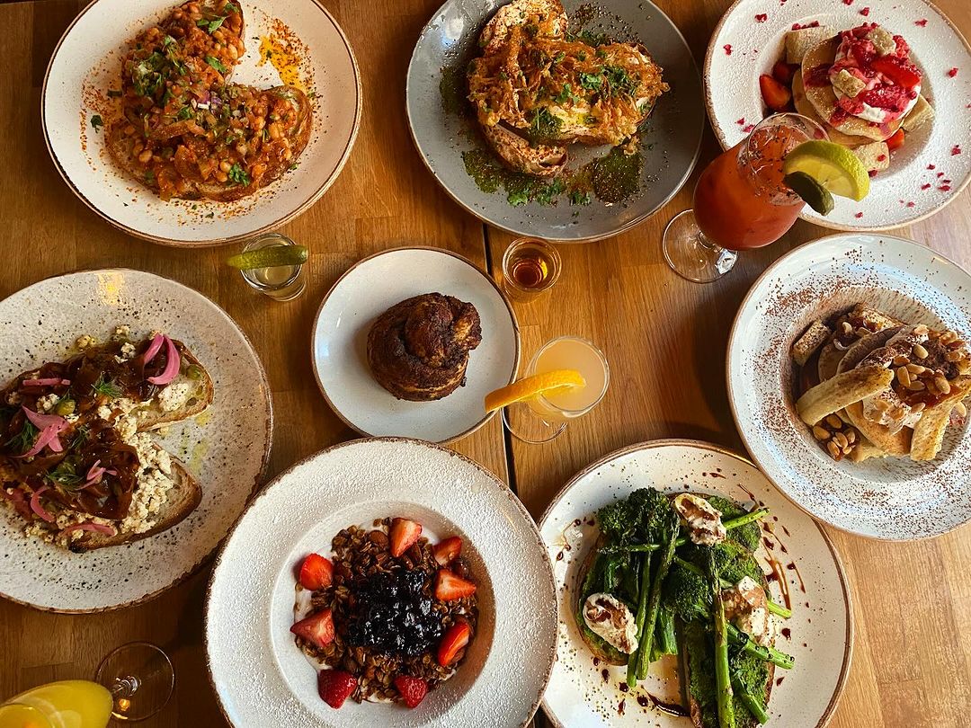 stereo food spread
