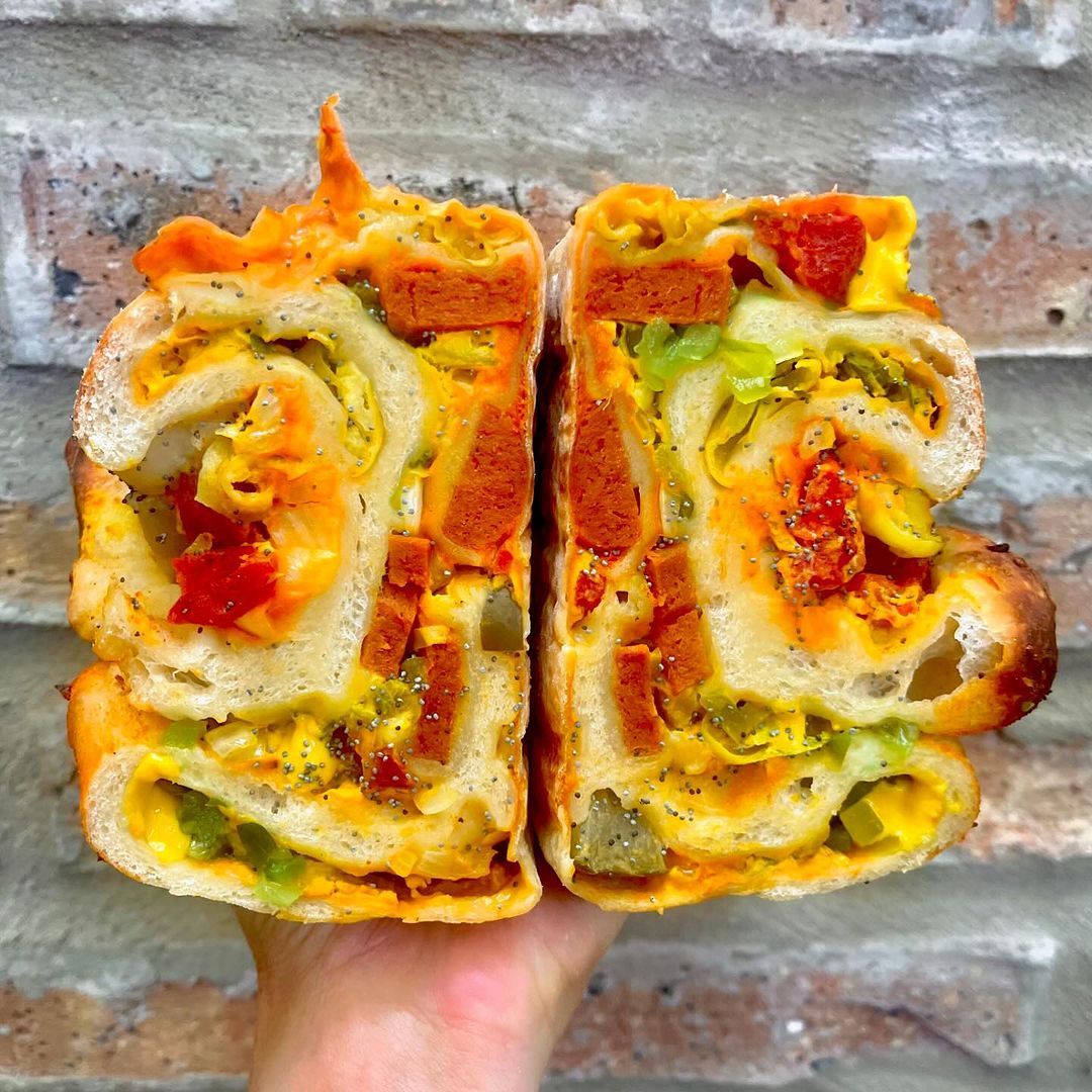 vegan Chicago Style Hotdog Scaccia