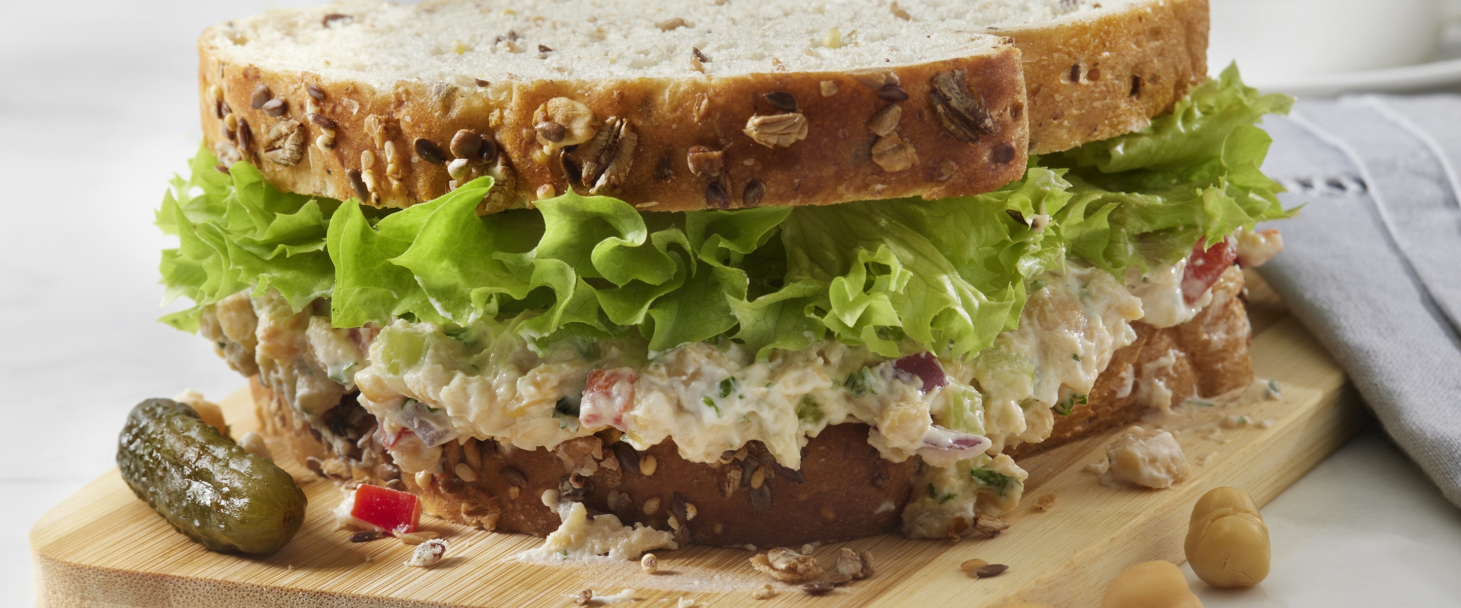 Chickpeas, Jackfruit, and Tofu: How Vegan Chefs Make Fish-Free Tuna