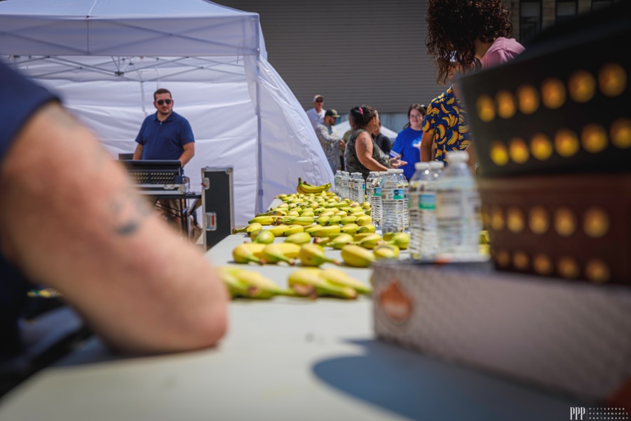 Banana Eating Contest Dole