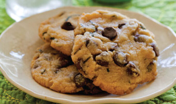 VegNews.MojitoChocolatChipCookies_creditTeriLynFisher
