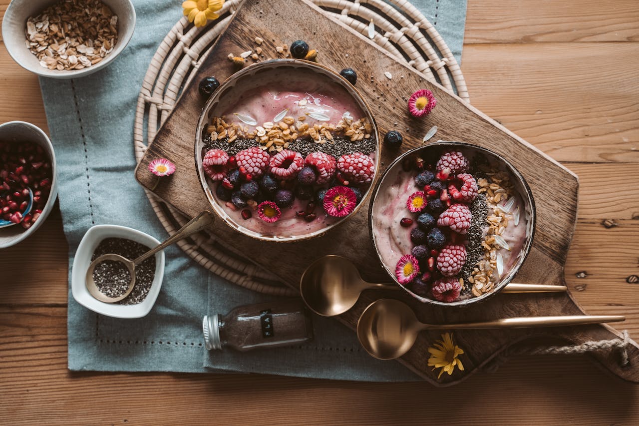 smoothie bowls with seeds