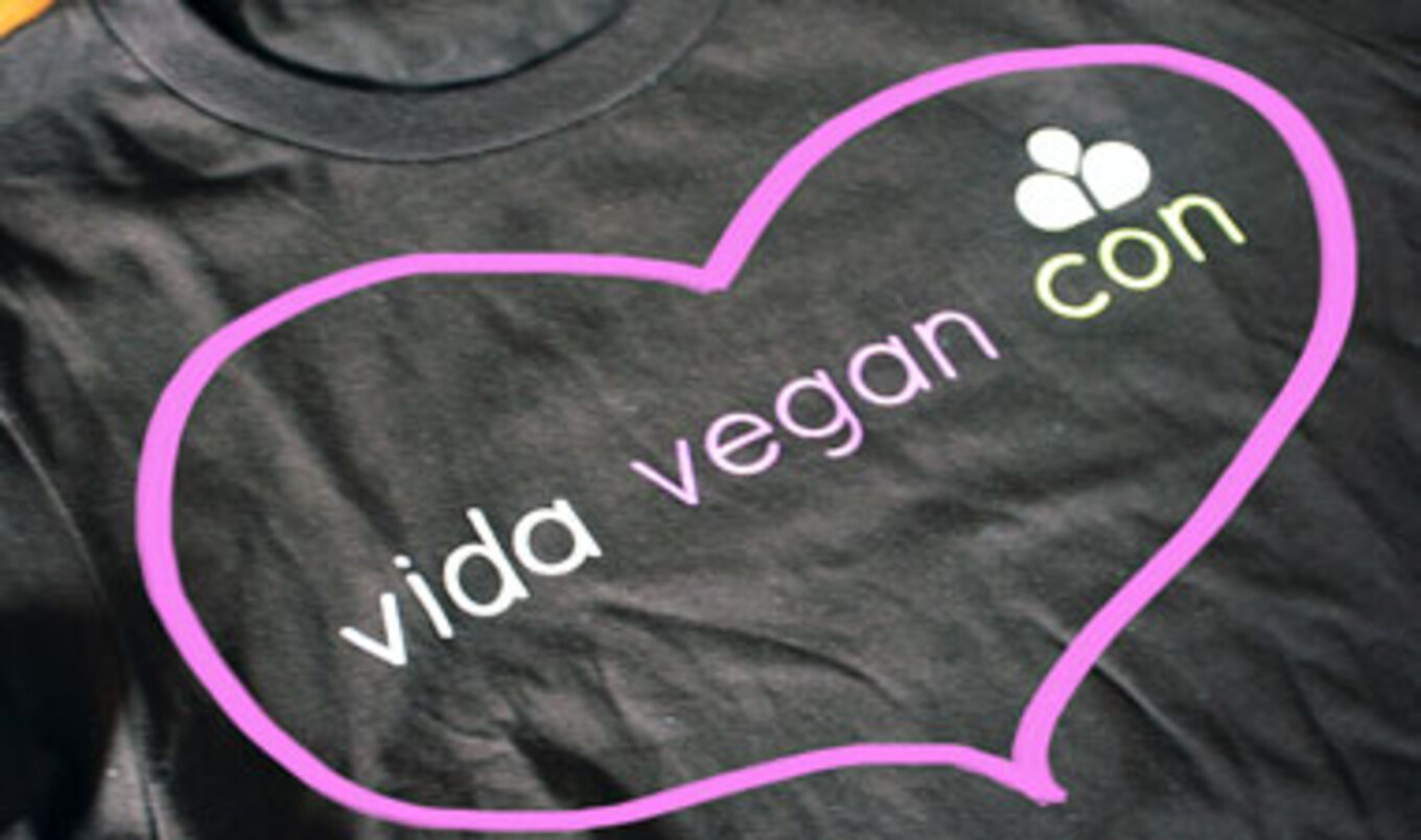You Can Design This Year's Vida Vegan Con T-Shirt