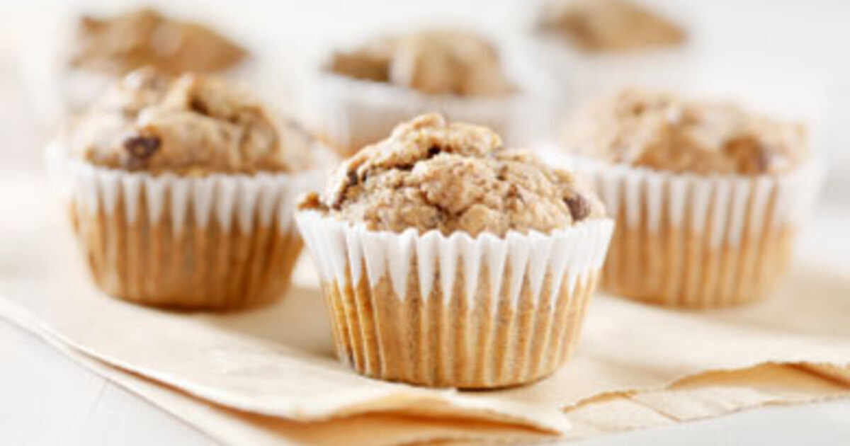 Vegan Applesauce Muffins | VegNews