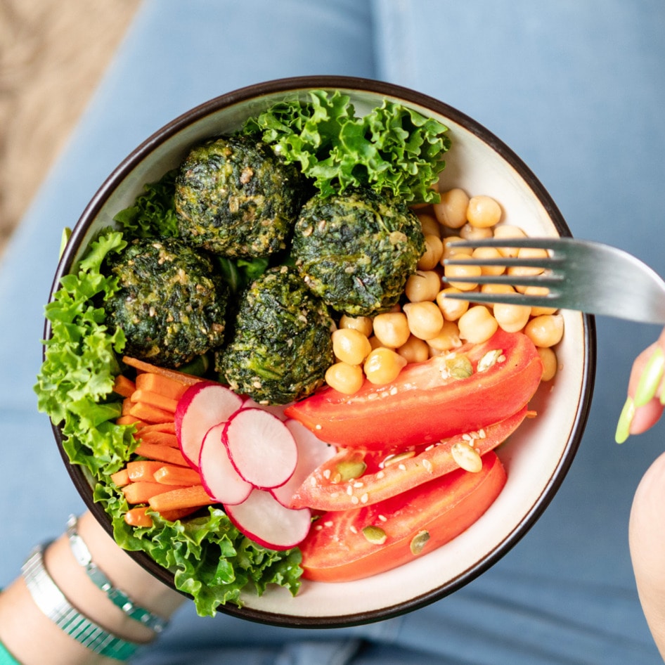 A Plant-Based Diet Can Transform Health for Smokers and Ex-Smokers, Say Experts