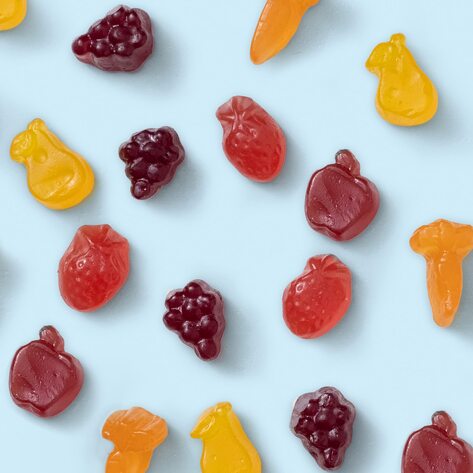 Are Fruit Snacks Vegan? Plus, 10 Healthy Brands to Try